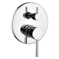 Ensemble de douche encastré 2-en-1 chromé avec pommeau de pluie rond, bras courbé, robinet dissimulé et douchette multifonction