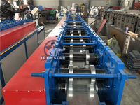 Ligne de production en cours d'exécution de rail de guidage étiré à froid usiné CNC automatique pour ascenseur