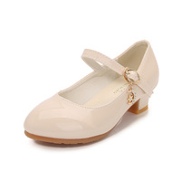 Nouvelles chaussures de princesse à talons hauts pour filles, version coréenne, blanches, pour spectacles, pour étudiantes, pour les fêtes d'été - Vente en gros usine