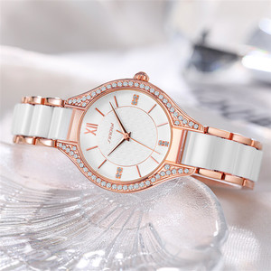 Montres-bracelets classiques SINOBI pour femmes S9858L Bracelet en céramique et alliage Montre à quartz pour femme avec date automatique Usine chinoise OEM - Product Image 4