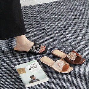 Fashionable Summer New Design Lightweight Style Delicate <b>Bow</b> Rhinestone Flat Wholesale Bestseller Women's <b>Sandals</b> and slippers - Product Image 1