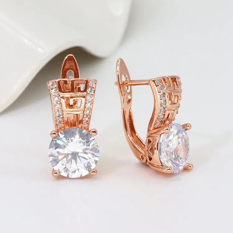 Großhandel indische Jwellerys Kupfer Zubehör 18 Karat vergoldet Messing Frauen Diamant Huggie Ohrringe mit großen Zirkon