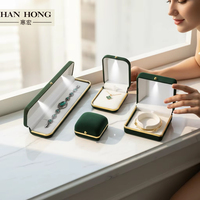 Coffret de bijoux fait main en usine : collier, bague, bracelet, boîte à bijoux personnalisée en velours vert avec éclairage LED