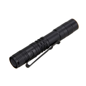 Ultra-petite mini <span class=keywords><strong>lampe</strong></span> <span class=keywords><strong>de</strong></span> <span class=keywords><strong>poche</strong></span> LED alimentée par batterie <span class=keywords><strong>lampe</strong></span> <span class=keywords><strong>de</strong></span> <span class=keywords><strong>poche</strong></span> tactique <span class=keywords><strong>lampe</strong></span> <span class=keywords><strong>de</strong></span> <span class=keywords><strong>poche</strong></span> - Product Image 2