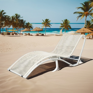 Chaise-lit de patio pliable en aluminium moderne d'extérieur Offres Spéciales avec du bois de rotin pour des hôtels piscines parcs cours - Product Image 3