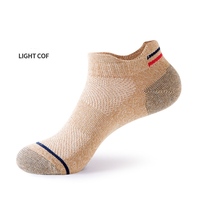 Chaussettes courtes de course à pied pour hommes Mode d'été antibactérienne respirante mince personnalisée du fabricant en gros