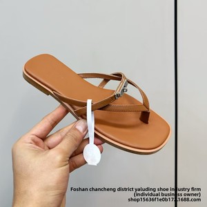 Sandalias de Playa para Mujer, <span class=keywords><strong>Marca</strong></span> H, Primavera/Verano 2026, Nuevas, con Hebilla Metálica Pequeña y Correa en el Dedo, de Cuero Genuino - Product Image 5
