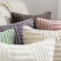 Housse de coussin carrée courte en velours de laine en fausse fourrure de luxe douce pour la maison et l'hôtel taie d'oreiller de canapé décorative