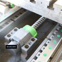 Machine de fraisage CNC HUAZHICHUN XH7136, centre d'usinage CNC vertical pour l'aluminium