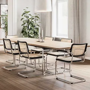 Silla voladiza con patas cromadas de ratán macizo de fábrica al por mayor, silla de comedor, muebles de comedor para exteriores, silla de salón