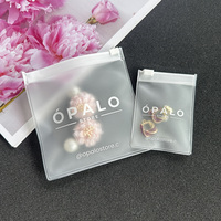 Pequeña bolsa con logotipo de marca personalizada, bolsas Ziplock para joyería, bolsa de embalaje de plástico esmerilado para joyería pequeña, bolsa con cierre de cremallera para pendientes pequeños