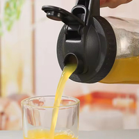 Bocal en verre Mason de 64 oz avec poignée et bouchon, grand récipient de stockage d'eau de 2000 ml, avec ligne de mesure, personnalisable, pour le camping et les activités de plein air, qualité alimentaire