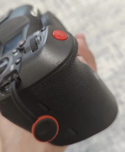 กล้องดิจิตอล <span class=keywords><strong>Canon</strong></span> EOS R5 C สำหรับถ่ายภาพยนตร์ ความละเอียด 45MP ฟูลเฟรม บันทึกวิดีโอ 8K ที่ 30fps และ <span class=keywords><strong>4K</strong></span> ที่ 120fps - Product Image 5