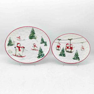 Piatto da portata natalizio in ceramica a 4 sezioni con orso polare, design con orso sciatore, sciarpa rossa, cappello e albero di Natale - Product Image 4
