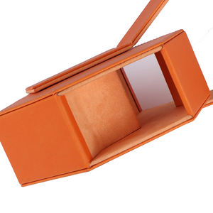 กล่องเก็บของลูกเต๋าโลหะกล่องเก็บของลูกเต๋าทำจากหนัง PU กล่องจัดระเบียบอุปกรณ์เล่นเกมตามสั่งสไตล์แฟชั่น - Product Image 6