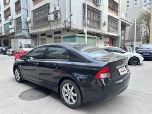 Honda Civic 1.8L <span class=keywords><strong>Automatique</strong></span> 2009, Conduite à Gauche, Essence, <span class=keywords><strong>Voiture</strong></span> d'Occasion, Toit Ouvrant, Cuir Foncé, Jantes R15, Exportation vers l'Afrique - Product Image 3