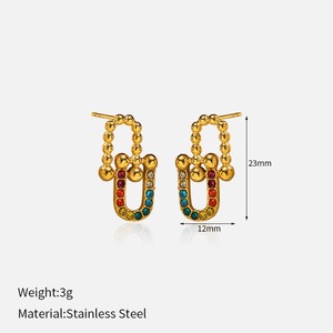 Boucles d'oreilles Huggie classiques en acier inoxydable plaqué or pour femme, motif ours en zircon, pour anniversaire - Romantique, tendance, haut de gamme, luxe - Product Image 5