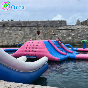 Parcours d'obstacles aquatiques gonflables rose et bleu poudré, île flottante aquatique, parc aquatique gonflable pour piscine - Product Image 1