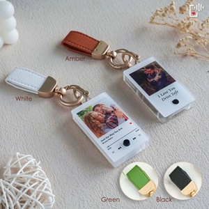 Llavero de música acrílico de plástico recién personalizable, llavero de foto con reproductor de sonido DIY con grabación de música de voz, regalos personalizados - Product Image 1