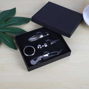 Coffret Cadeau de <span class=keywords><strong>Vin</strong></span> <span class=keywords><strong>Personnalisé</strong></span> OEM en Gros, Fabrication Chinoise, Comprend une Boîte en Bois pour Mariage, Accessoires à <span class=keywords><strong>Vin</strong></span> en Bambou, 5 Pièces Tire-Bouchons et Ouvre-Bouteilles - Product Image 6