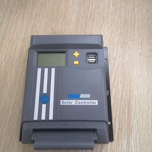 Régulateur de Charge <span class=keywords><strong>Solaire</strong></span> MPPT 30A 12V 24V Automatique PWM pour Système d'Énergie <span class=keywords><strong>Solaire</strong></span> - <span class=keywords><strong>Prix</strong></span> Usine - Product Image 3