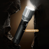 NexTool Lampe de poche LED rechargeable Corps en aluminium de sortie 2000 lumens IP67 évalué nouveau Mode S.O.S