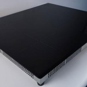 Cocina de Inducción de 3 Quemadores, 220V, Placa de Inducción de Cerámica Negra, Personalizable OEM - Product Image 3