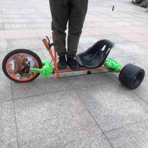 Kart à pédales au design élégant et ergonomique, cadre en acier durable, siège réglable, <span class=keywords><strong>trike</strong></span> à dérive avec accents lumineux LED pour une utilisation en extérieur - Product Image 4