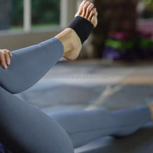 Unisex Adjustable Orthotic Arch Support Wrap Wholesale <b>Compression</b> Bands and Sleeves Sports Safety <b>Compression</b> Brace - Product Image 4