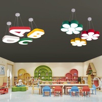 Grand plafonnier LED en forme de macaron pour la salle de musique de la maternelle et la conception créative des enfants