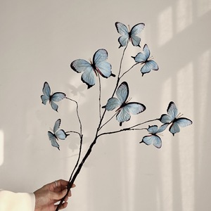 Décorations artificielles Monet Garden : Branches mortes, papillons, fleurs créatives pour vitrine, maison et photographie - Product Image 2