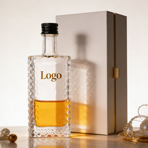 <span class=keywords><strong>Bouteille</strong></span> <span class=keywords><strong>de</strong></span> liqueur en verre transparente carrée vide <span class=keywords><strong>de</strong></span> 50 ml pour whisky, <span class=keywords><strong>gin</strong></span>, rhum, brandy, avec boîte d'emballage, <span class=keywords><strong>prix</strong></span> d'usine - Product Image 1