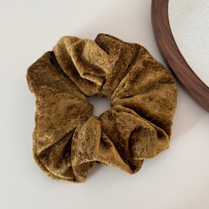 Fall Winter Arrival Velvet Fashionable Geometric <b>Large</b> Intestine Scrunchies 16cm Women's Hair Accessories for Beauty - Product Image 3