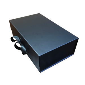 CB Custom Logo Luxury Large Matte Rigid Paper Cardboard Sponge Lined Black Magnetic Closure Foldable Empty Gift Box Packaging - Product Image 3