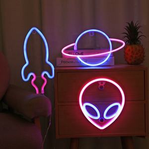 Décoration de chambre d'enfant sur le thème de l'espace, néon cool extraterrestre, <span class=keywords><strong>lampe</strong></span> néon USB, <span class=keywords><strong>lampe</strong></span> de nuit néon rose et bleue, décoration murale, éclairage intérieur - Product Image 3