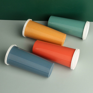 Venta al por mayor de elegantes vasos de agua de plástico de una sola capa con tapas selladas hechas de paja de trigo. - Product Image 2
