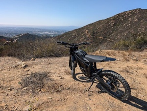 Moto tout-terrain électrique Talaria Sting R MX5, E-bike 60V 40Ah 85 km/h rapide 6 kW, Emoto, motos électriques tout-terrain à vendre - Product Image 2