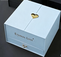 Boîte cadeau pour bijoux haut de gamme personnalisée à double porte, doublée de mousse, avec tiroir, aimant en forme de cœur doré, logo imprimé en relief, boîte d'emballage