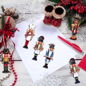 20 Nouveau Chef de Noël Casse-Noisette Pendentif Gingerbread Festival Pendentif en bois pour décorations de fête - Product Image 1