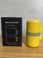 Les deux peuvent infuser et moudre un moulin à café manuel petit portable avec deux tasses machine à café à noyau en céramique