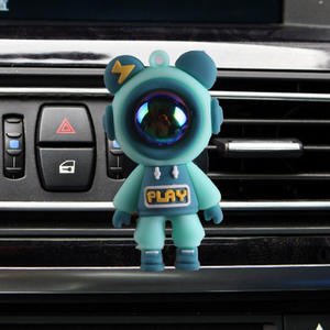 Tablettes parfumées pour voiture en plastique, motif astronaute de dessin animé, clip pour grille d'aération, décoration intérieure, désodorisant, aromathérapie, sans électricité, sans odeur - Product Image 4