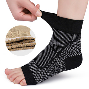 Chaussettes <span class=keywords><strong>de</strong></span> compression à bout ouvert pour hommes et femmes soutien <span class=keywords><strong>de</strong></span> la <span class=keywords><strong>cheville</strong></span> accolades pour le sport fasciite plantaire enflure <span class=keywords><strong>entorse</strong></span> - Product Image 4