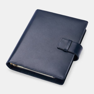 Carpeta de cuero Corc con logotipo personalizado, cubierta de cuaderno A5 de cuero negro, organizador diario, 6 anillos, carpeta de hojas sueltas - Product Image 6