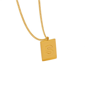 Vershal VSB1638 collana con Logo personalizzato in acciaio inossidabile placcato oro 18k placcato oro <span class=keywords><strong>S</strong></span> rilievo quadrato - Product Image 3