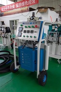 Máquina pulverizadora de poliurea portátil <span class=keywords><strong>barata</strong></span> Máquina de recubrimiento de poliurea en aerosol de <span class=keywords><strong>espuma</strong></span> de poliuretano y PU - Product Image 2