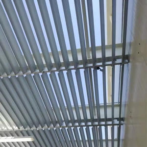 Volets roulants transparents pour toits, volets anti-ouragan pour fenêtres, stores enrouleurs électriques transparents en aluminium pour fenêtres <span class=keywords><strong>de</strong></span> <span class=keywords><strong>toit</strong></span> - Product Image 1