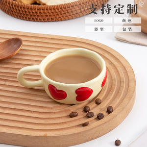 Mug en céramique personnalisé en forme de cœur 140ml avec poignée, design mignon pour cadeau de fête - Product Image 4