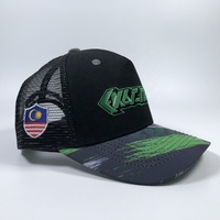 Vente en gros OEM couvre-chef d'été Broderie personnalisée Écusson tissé Bandes intérieures colorées Casquette de camionneur à impression par sublimation 5 panneaux