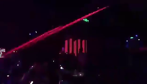 Luz Móvil de Cabeza Láser de Aleación de Aluminio de 8 Ojos RGBW 4 en 1 de 10W |   Proyector 2 en 1 con Efecto Wash Beam, IP20, 18000 Lúmenes, CRI 95, para Conciertos, Bares y Clubes - Product Image 2