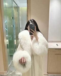 Ampio soprabito <span class=keywords><strong>con</strong></span> <span class=keywords><strong>maniche</strong></span> <span class=keywords><strong>di</strong></span> <span class=keywords><strong>pelliccia</strong></span> bella donna <span class=keywords><strong>con</strong></span> <span class=keywords><strong>collo</strong></span> grande <span class=keywords><strong>cappotto</strong></span> in Cashmere <span class=keywords><strong>di</strong></span> lana <span class=keywords><strong>con</strong></span> vera <span class=keywords><strong>pelliccia</strong></span> - Product Image 2